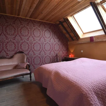 Quaint In Near Forest Hombourg