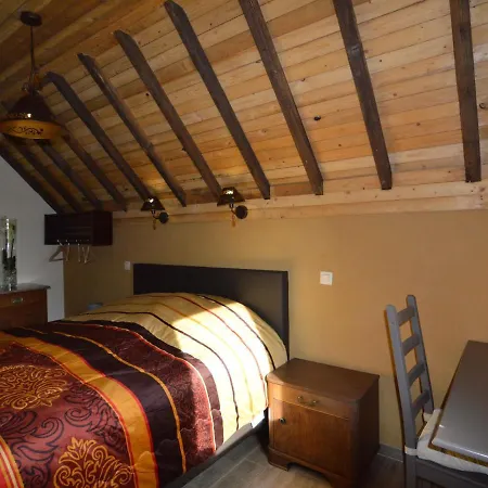 Quaint In Near Forest بيت للعطل *