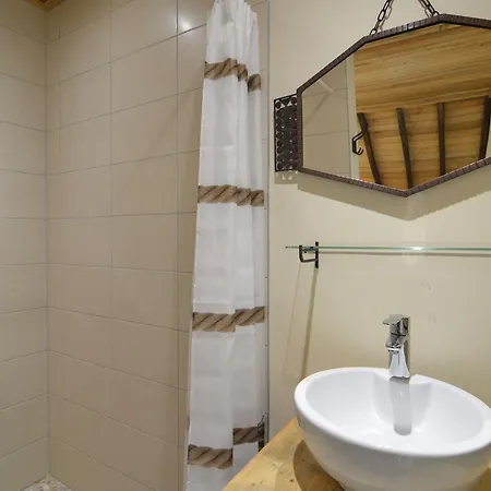 بيت للعطل Quaint In Near Forest *